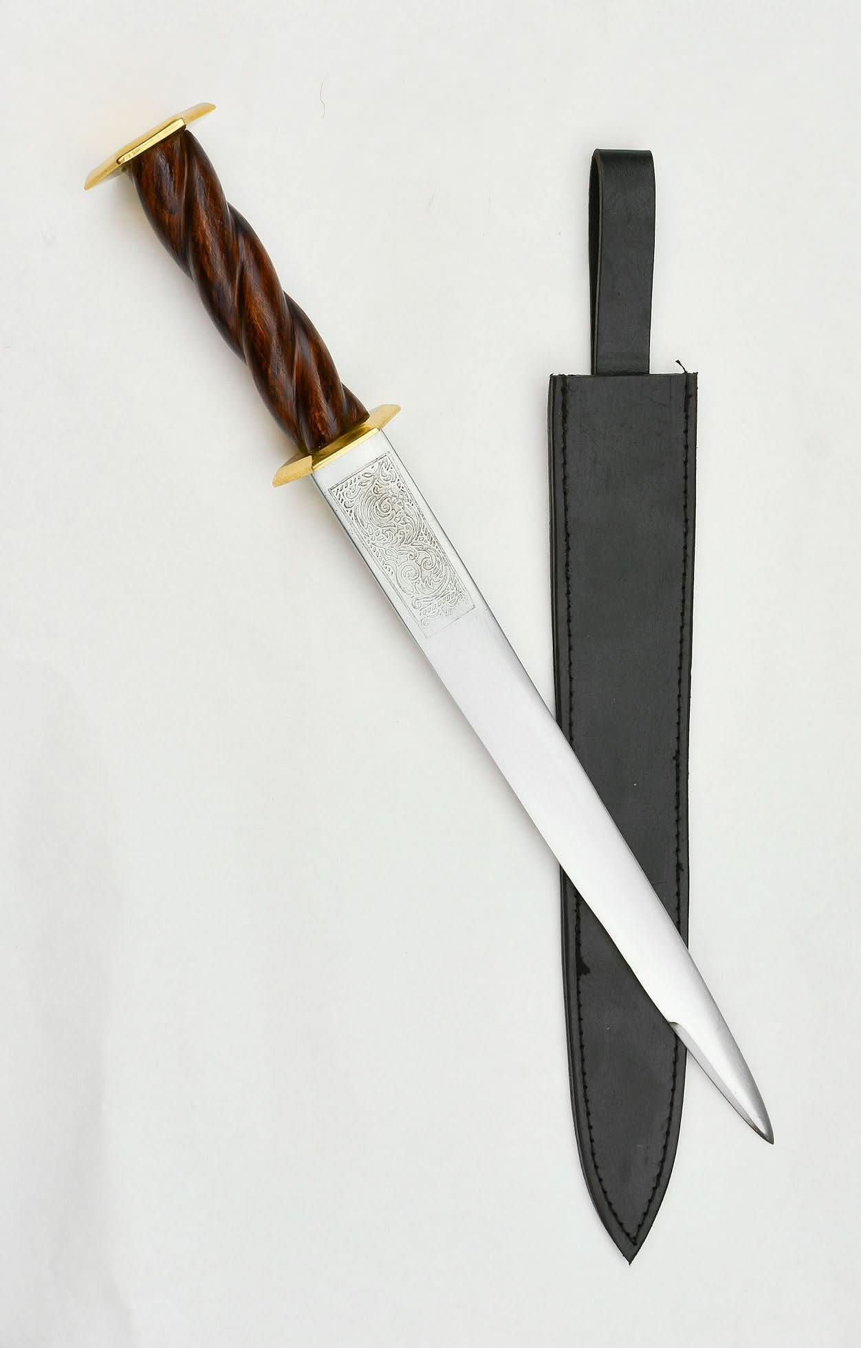 14th Century Rondel Dagger with Brass fittings