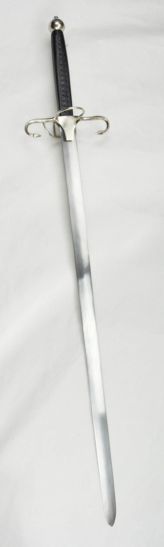 blakc and silver Wallace Greatsword