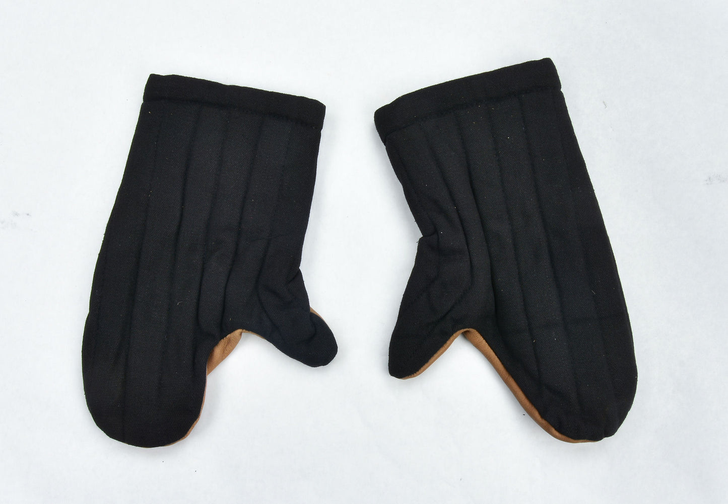 Padded Gambeson Mittens