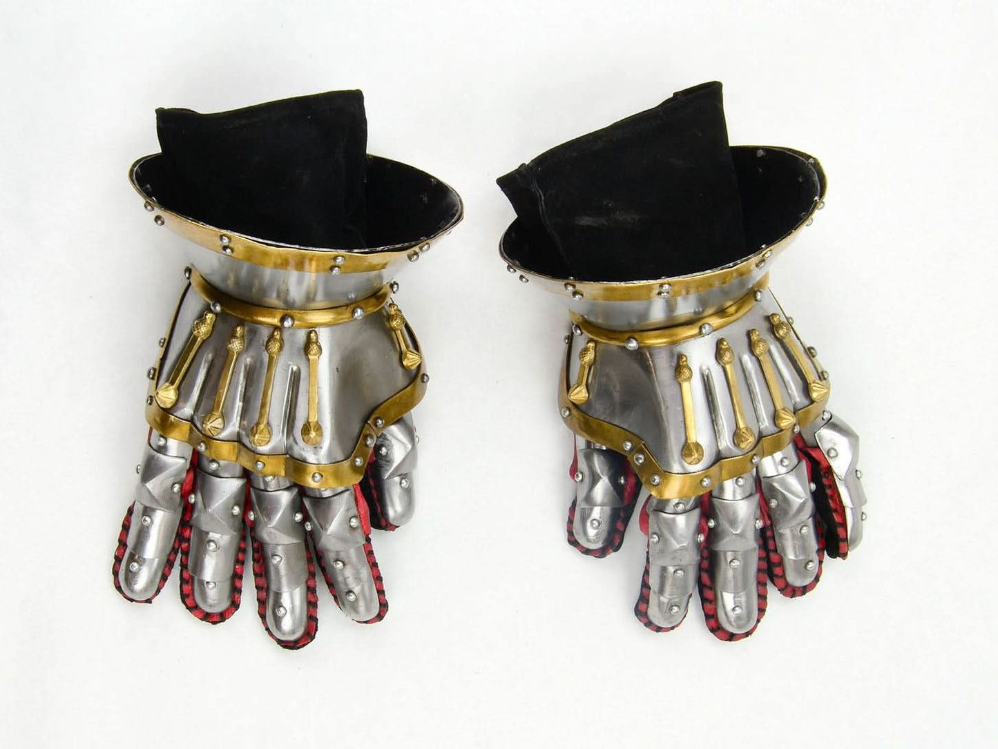 Baron's Hourglass Gauntlets