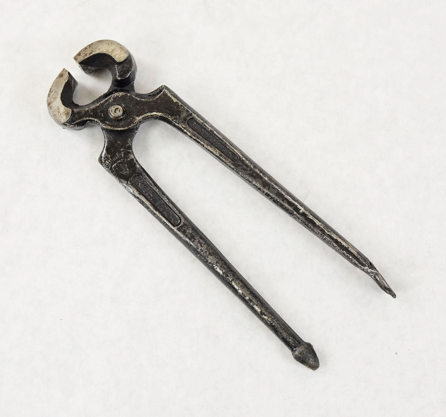 Chainmail Wedge Riveting Tool