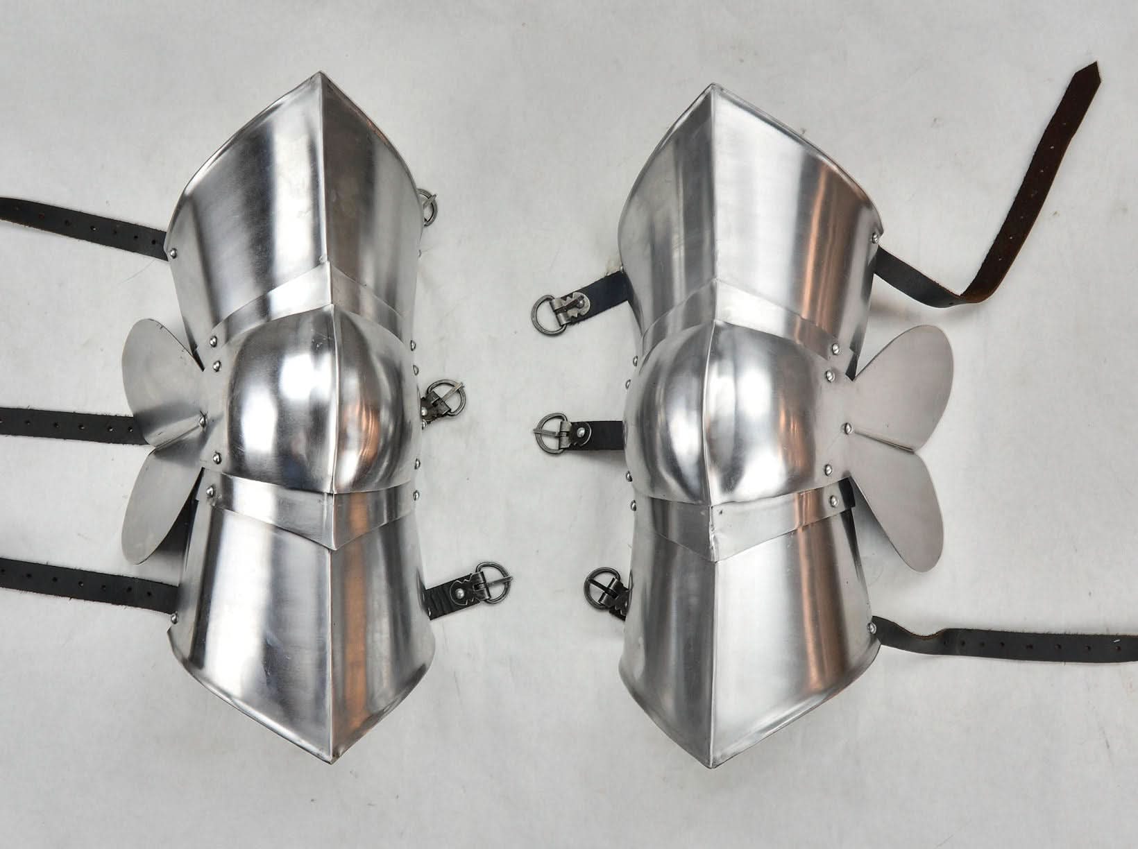 15th Century Knee and Leg Armor - 18 Gauge