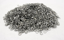 Load image into Gallery viewer, DRNA 1 kg Loose Aluminum Chainmail Rings - Round Ring with Rivets - 16 Gauge / 10 mm - Dome Riveted
