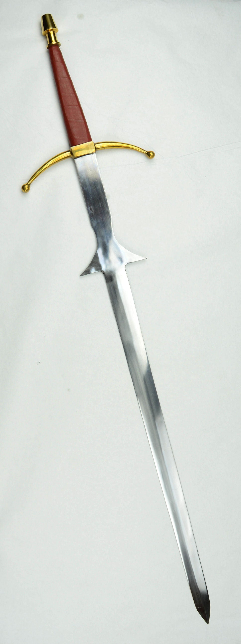 Greatsword with Parry Hooks - Closeout