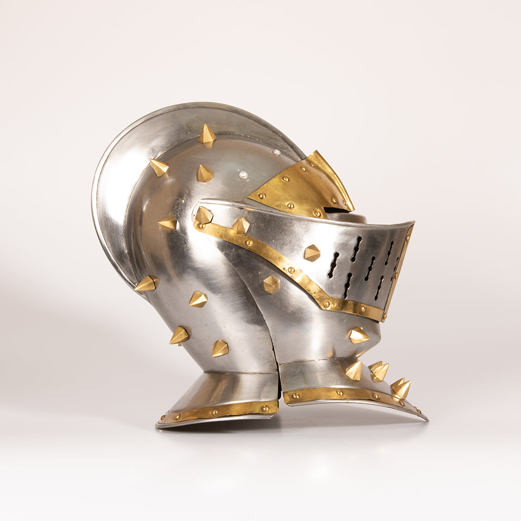Deluxe Spiked Knights Helm