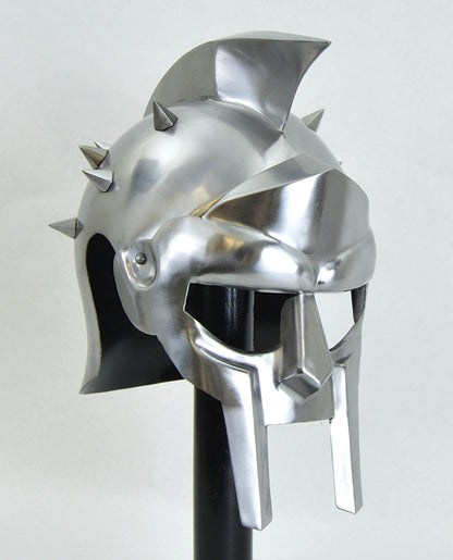 Gladiator Helm with Spikes - 18 Gauge