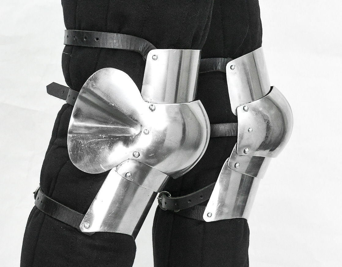 Knee Armor Set / Poleyns - 16 Gauge Steel