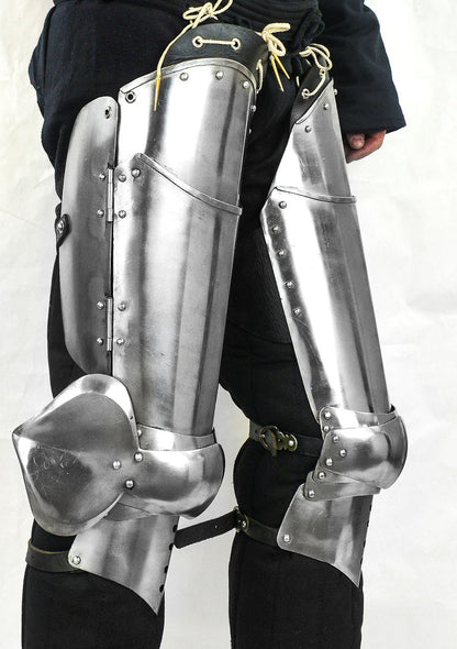 Leg Armor Set / Cuisse and Poleyn - 16 Gauge Steel