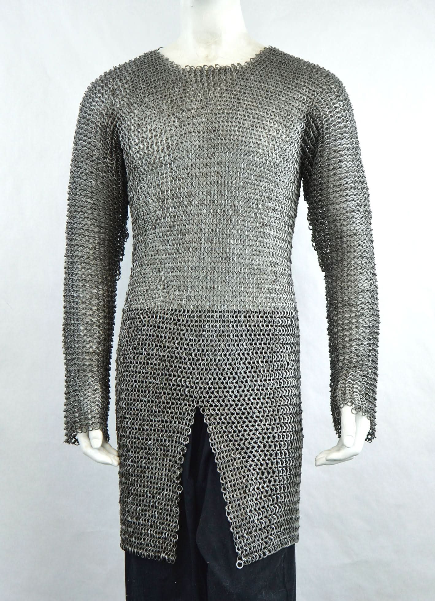 DANM Chainmail Hauberk - Alternating Dome Riveted Flat Rings