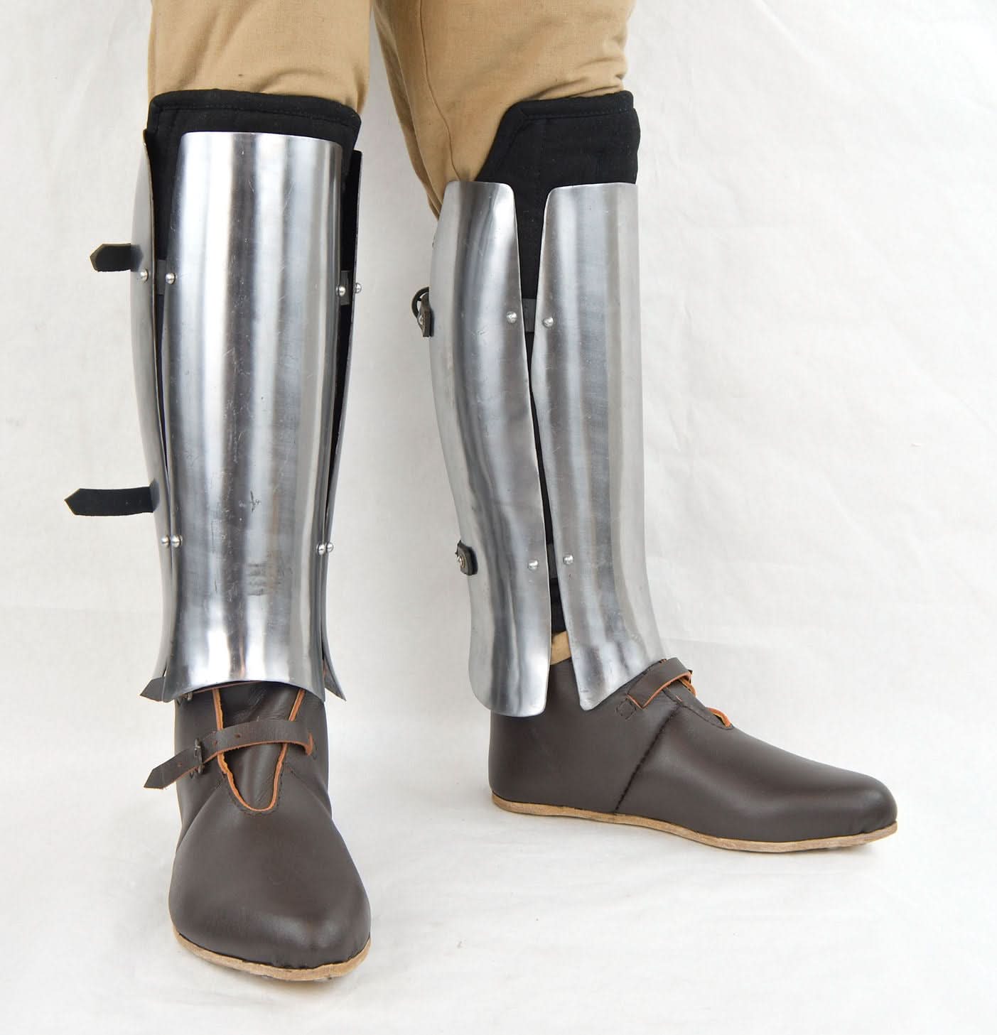 Hinged Greaves - 16 Gauge