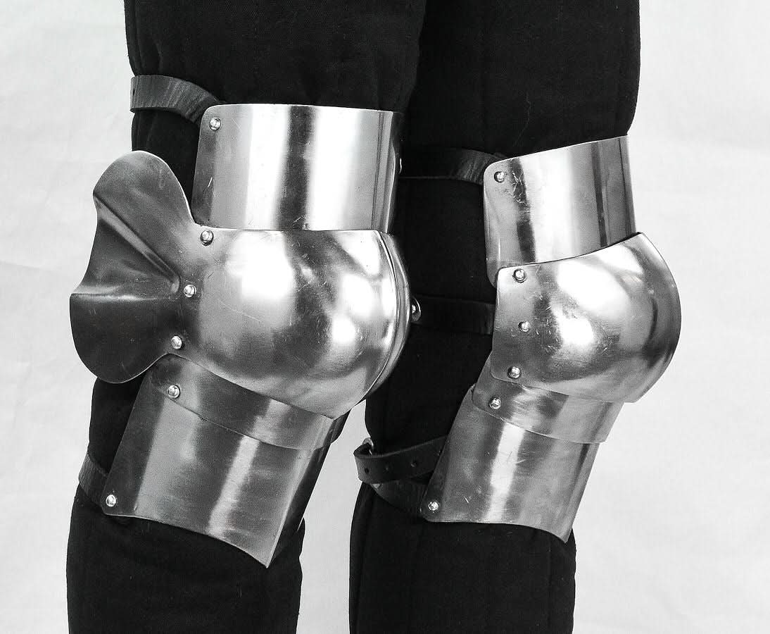 Knee Armor Set / Poleyns - 16 Gauge Steel – Armory.net